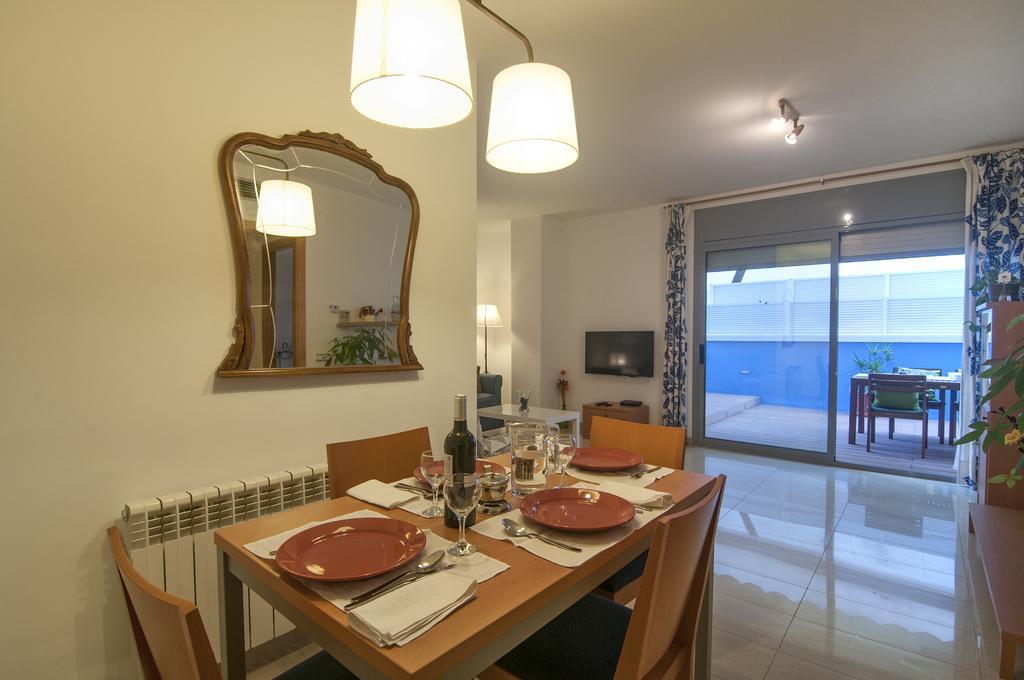 Hola! - By The Appartement Sitges