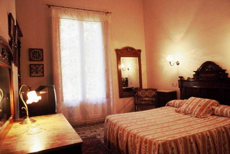 Medium Renaixenca Hotel *
