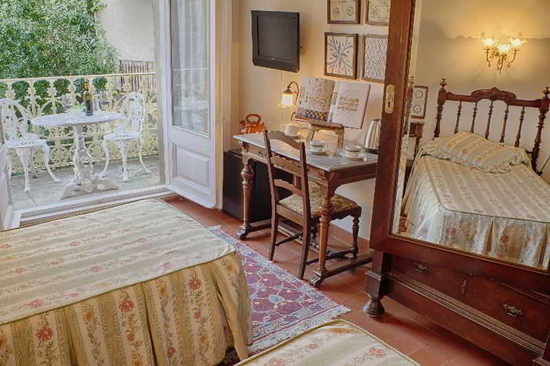 Hotel Medium Renaixenca