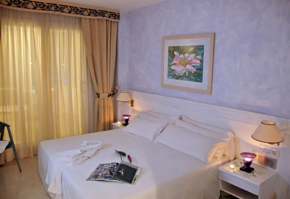 Mediterraneo Aparthotel Sitges