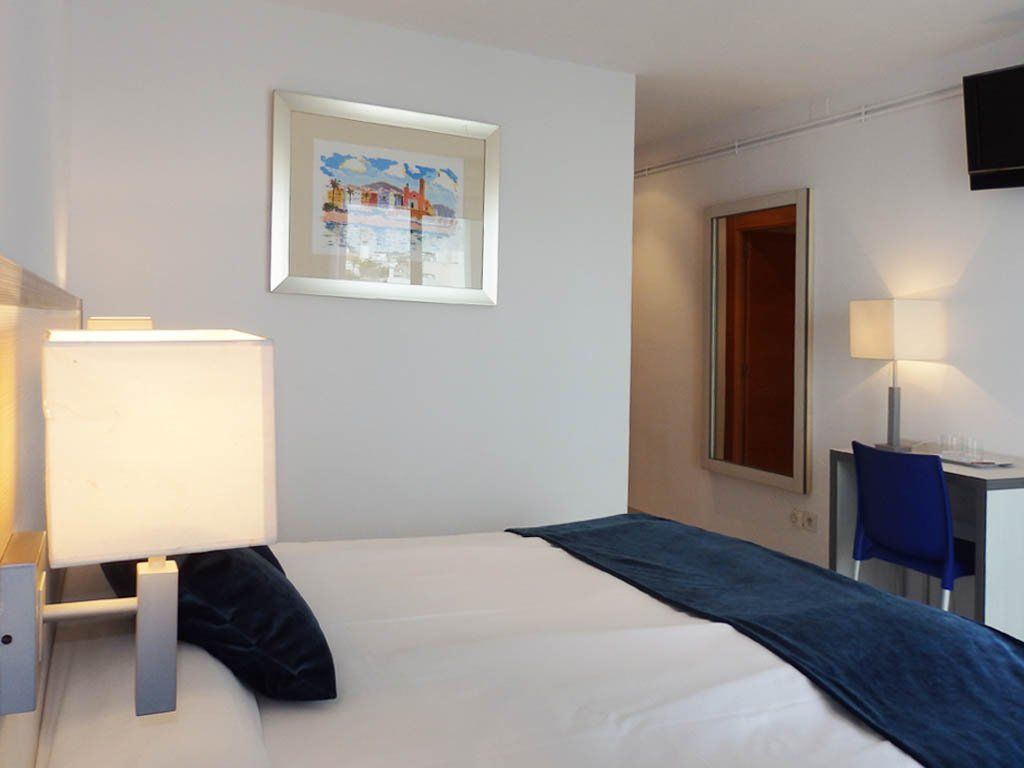 Hotel Parrots 3*