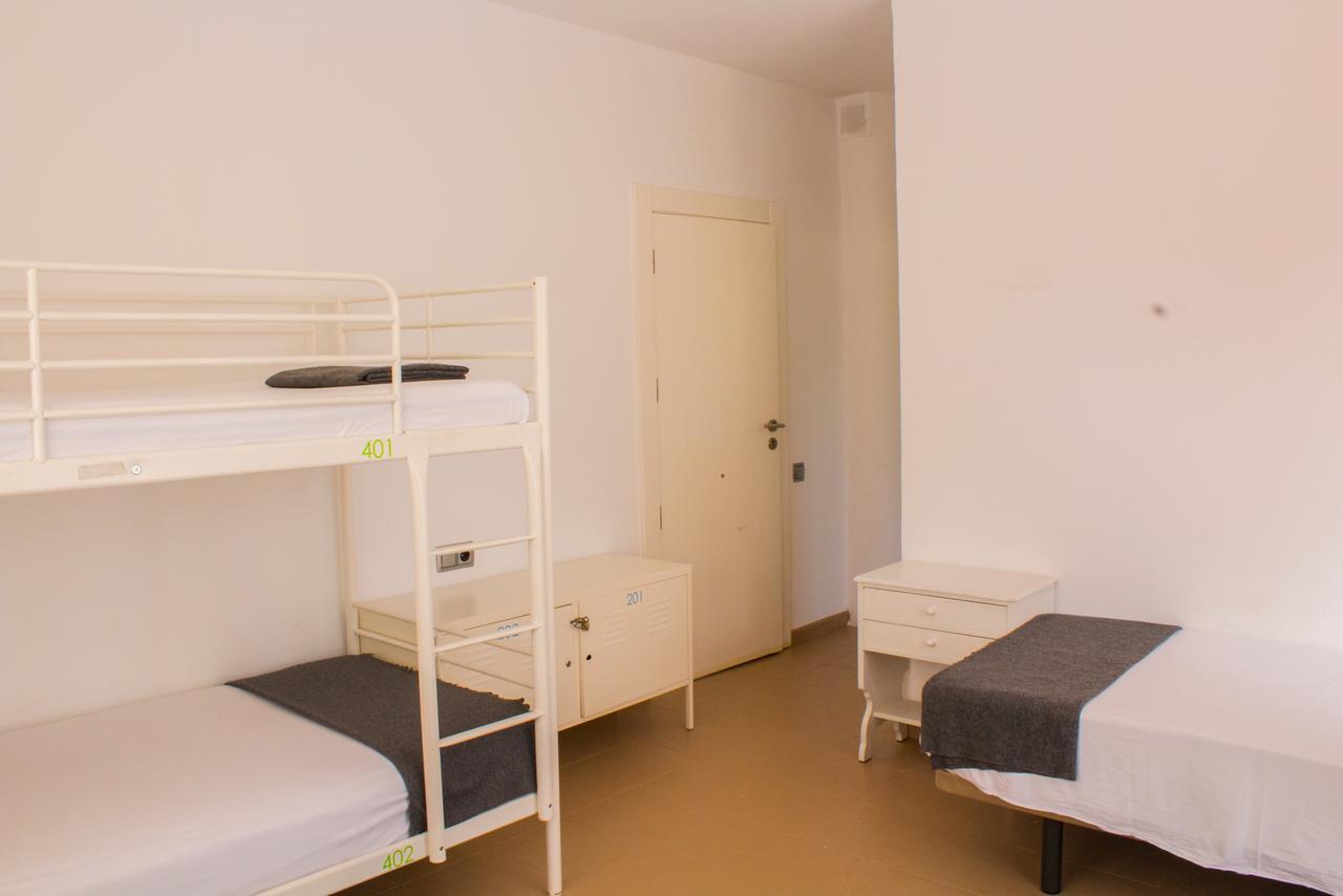 Beach Hostel *