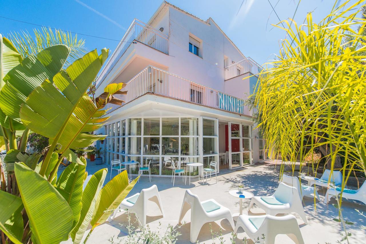 Beach Hostel Sitges