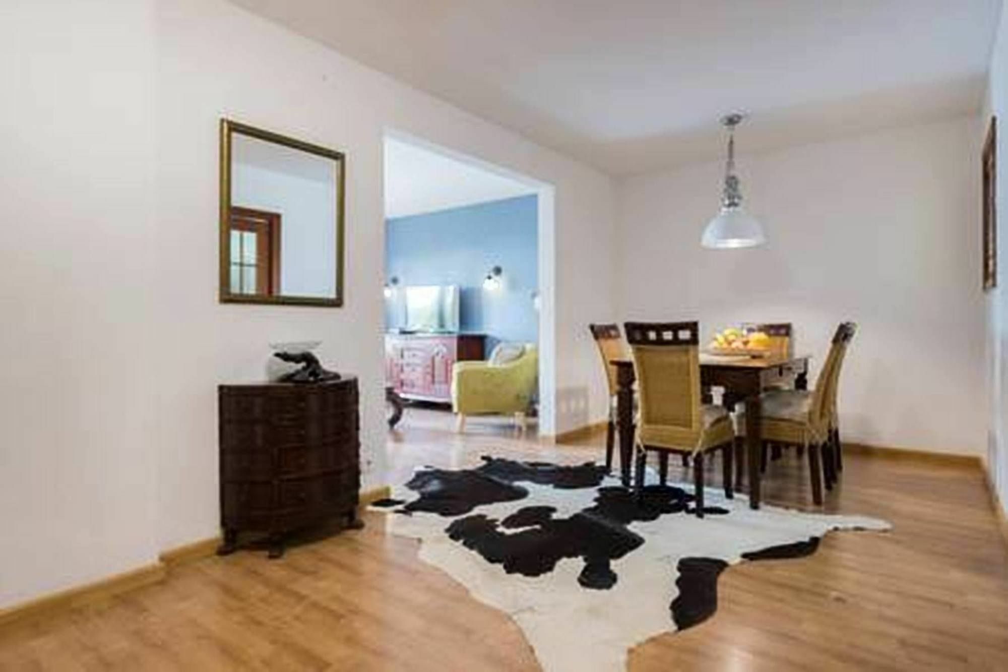 3 Bedroom With Private Garden On Location Centre