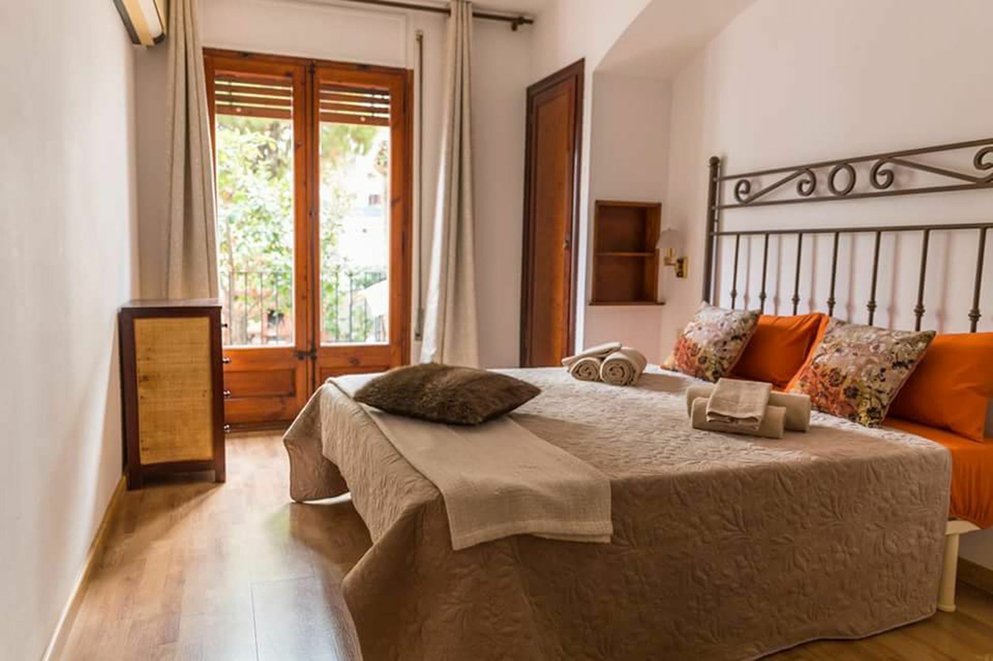 3 Bedroom With Private Garden On Location Centre Apartamento *