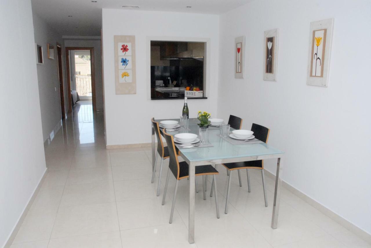 Montroig 3 Atico Apartment
