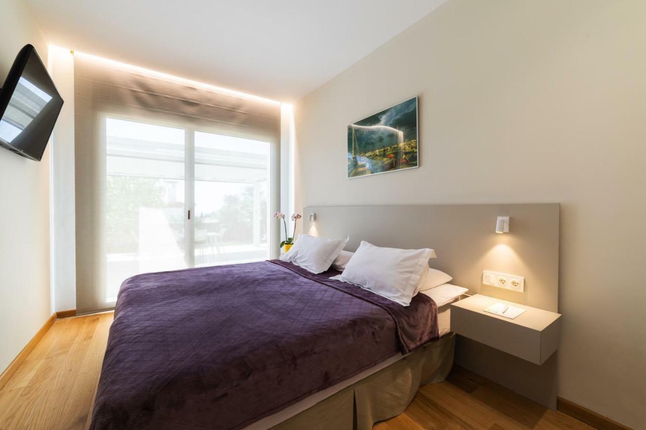 Apartment Ag *